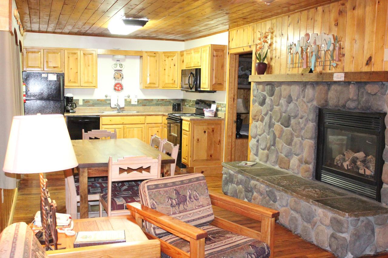Copper King Lodge Red River Eksteriør bilde